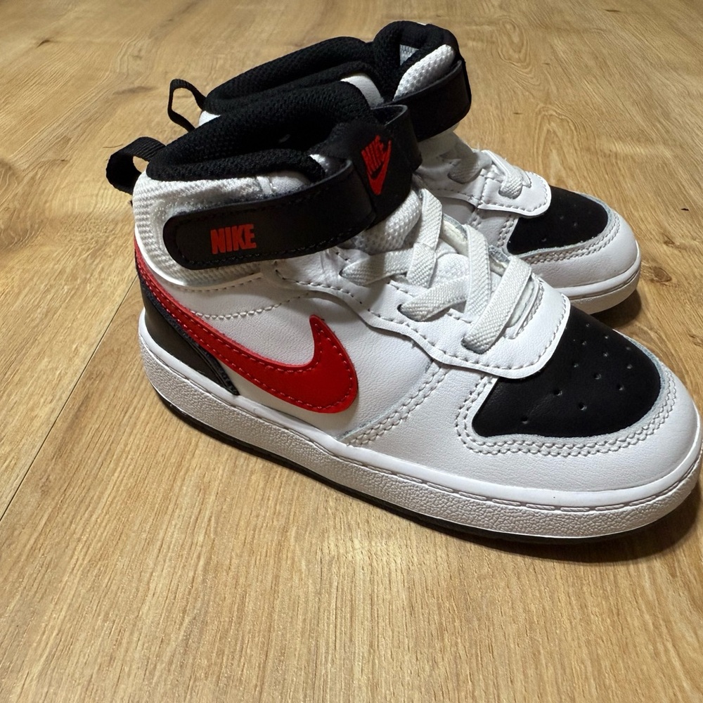 Nike red and Black Sneakers